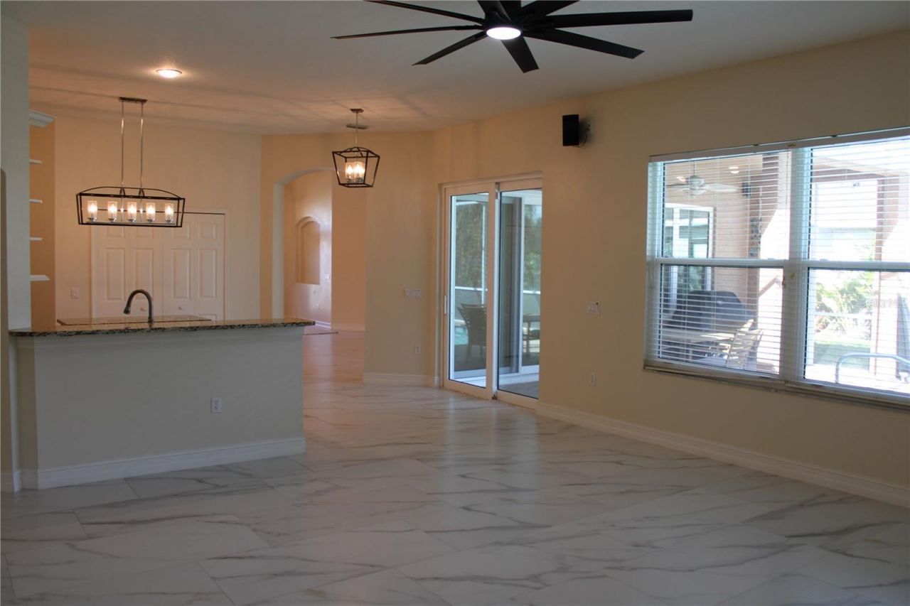 4423 Useppa Drive, Bradenton, FL 34203 Photo