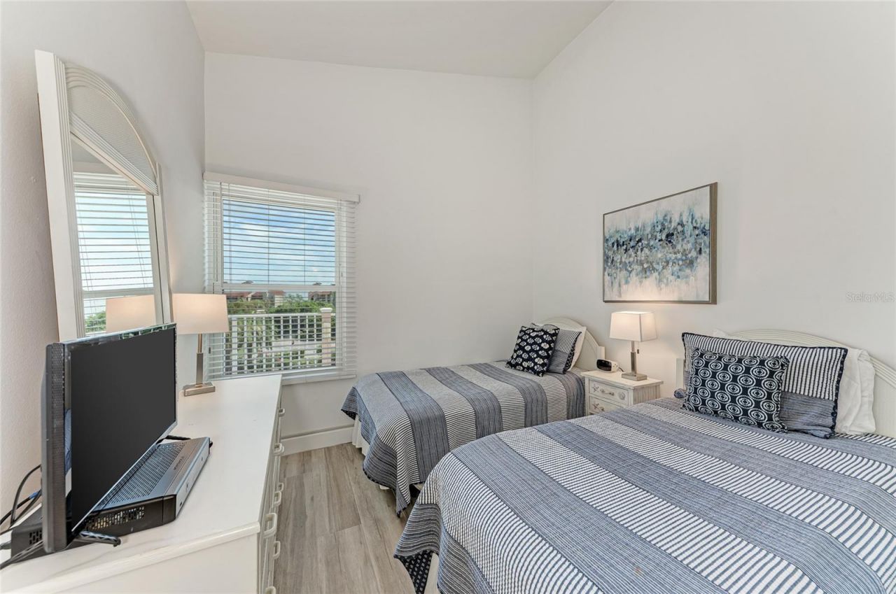 4725 Gulf Of Mexico Drive, Unit 309, Longboat Key, FL 34228 Photo