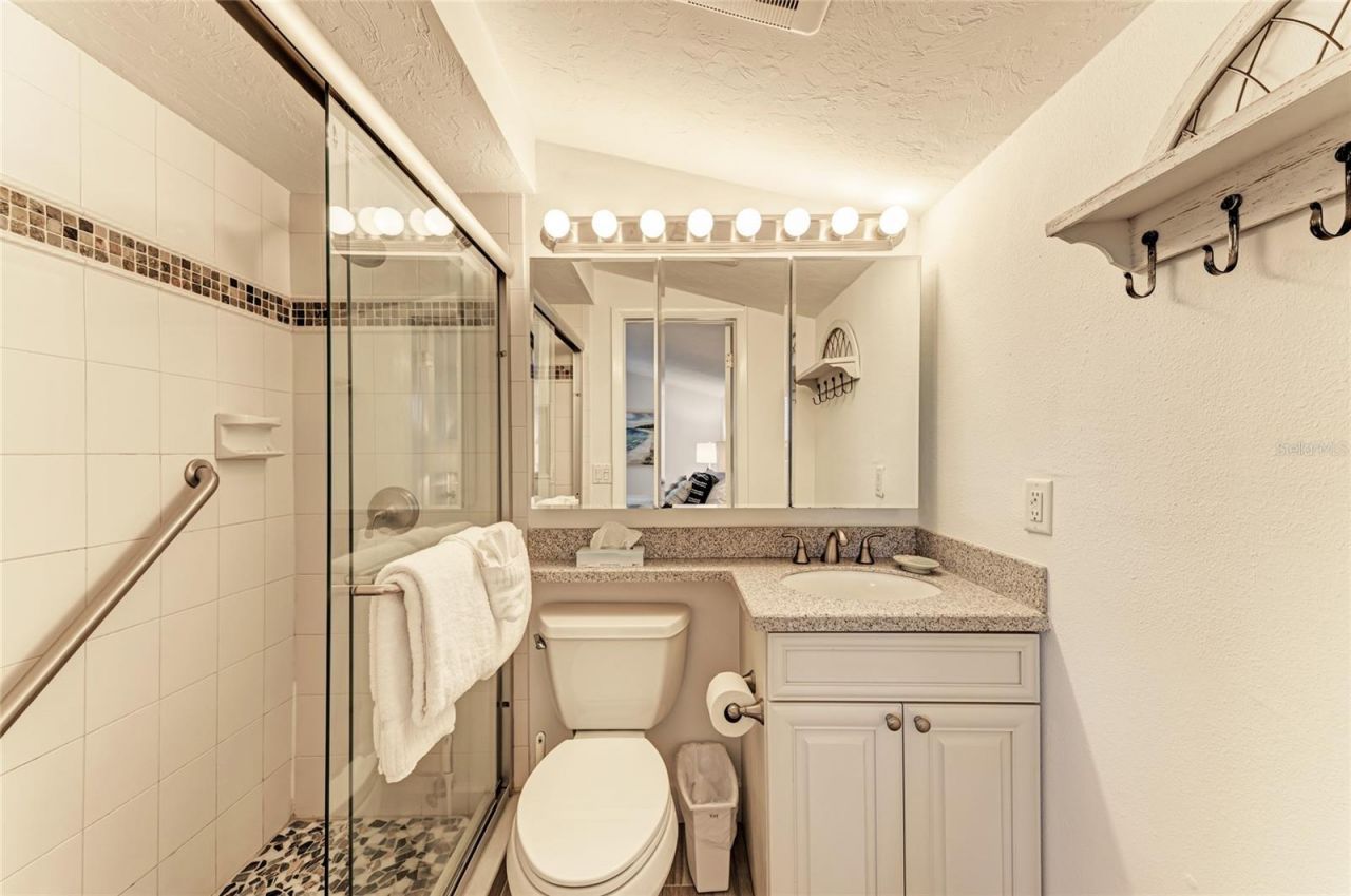 4725 Gulf Of Mexico Drive, Unit 309, Longboat Key, FL 34228 Photo