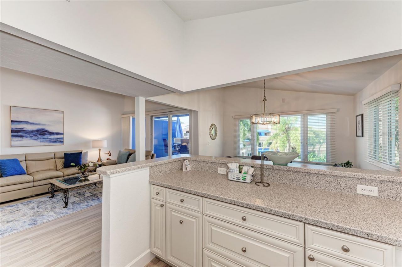 4725 Gulf Of Mexico Drive, Unit 309, Longboat Key, FL 34228 Photo