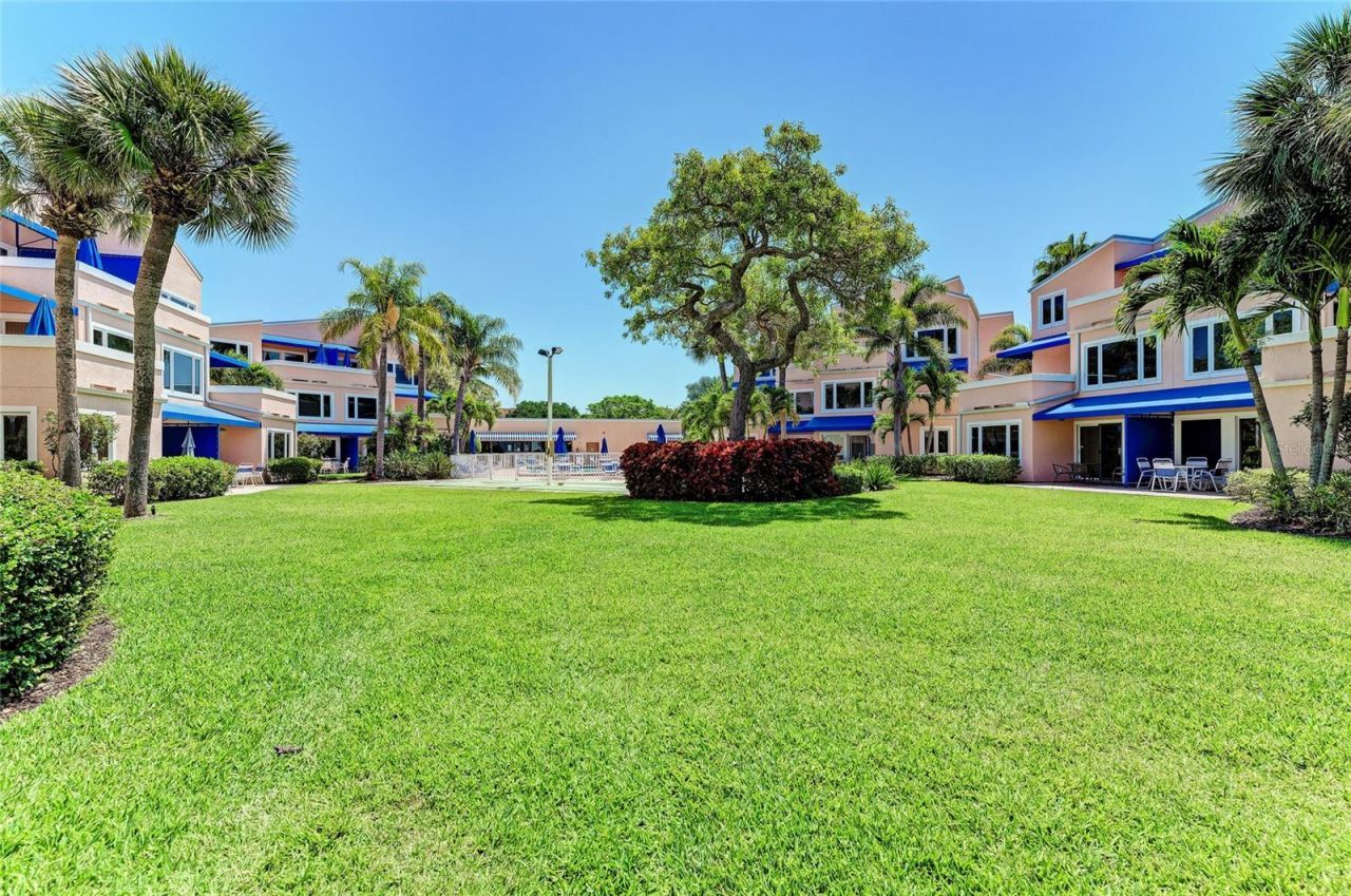 4725 Gulf Of Mexico Drive, Unit 309, Longboat Key, FL 34228 Photo