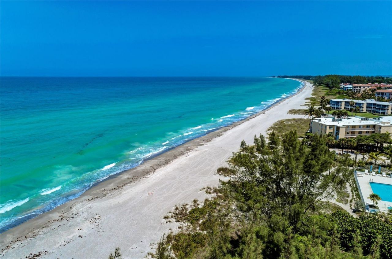 4725 Gulf Of Mexico Drive, Unit 309, Longboat Key, FL 34228 Photo