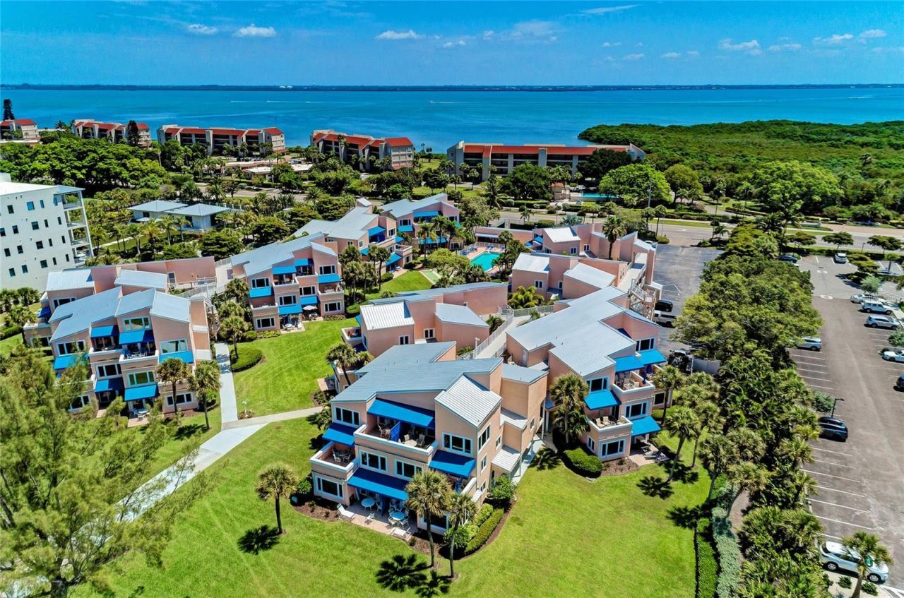 4725 Gulf Of Mexico Drive, Unit 309, Longboat Key, FL 34228 Photo