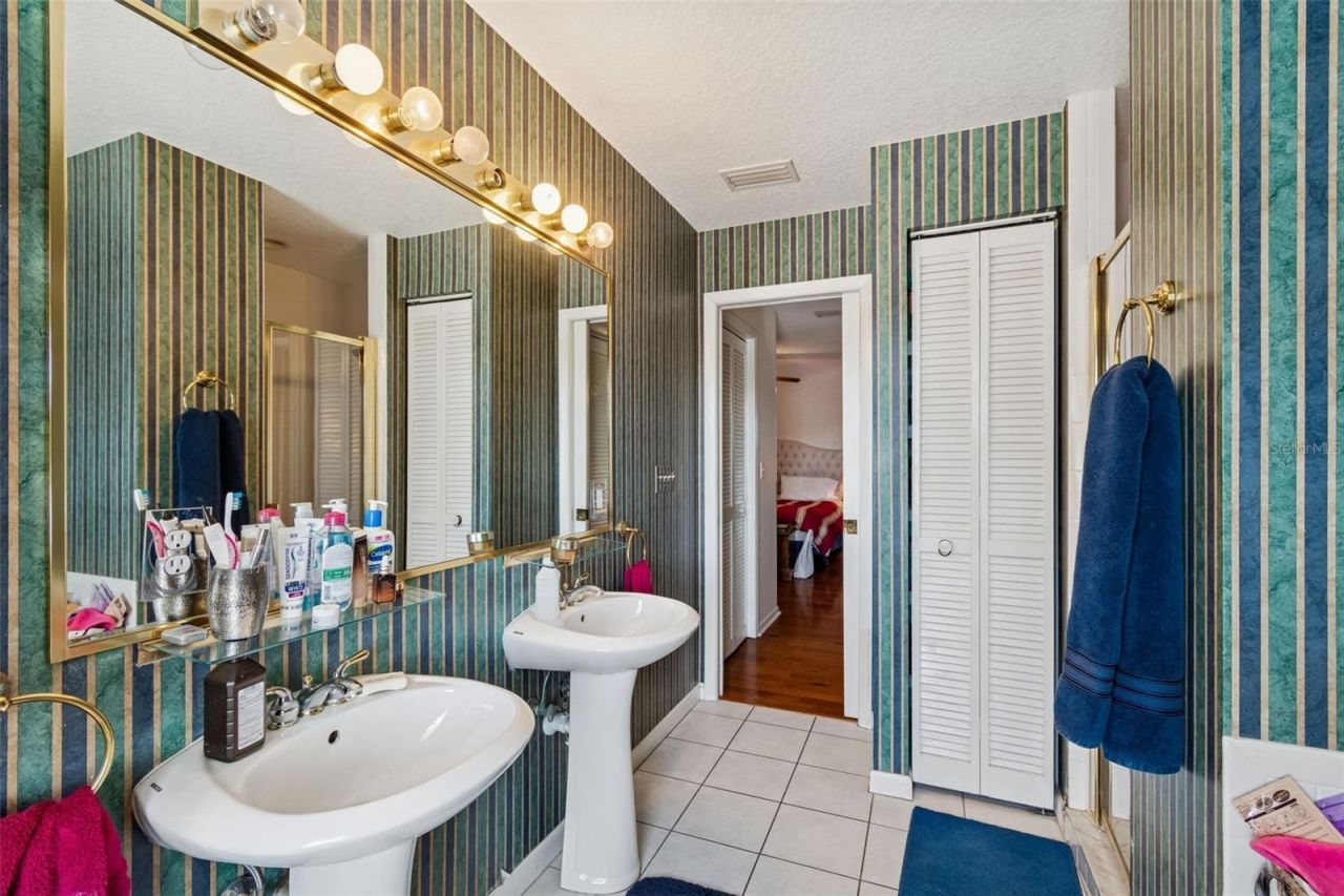 19 Sandpiper Road, Tampa, FL 33609 Photo
