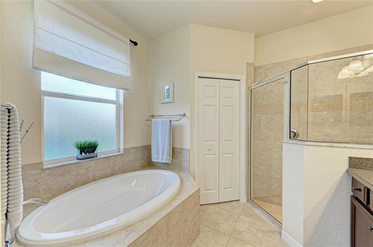 220 River Enclave Court, Bradenton, FL 34212 Photo