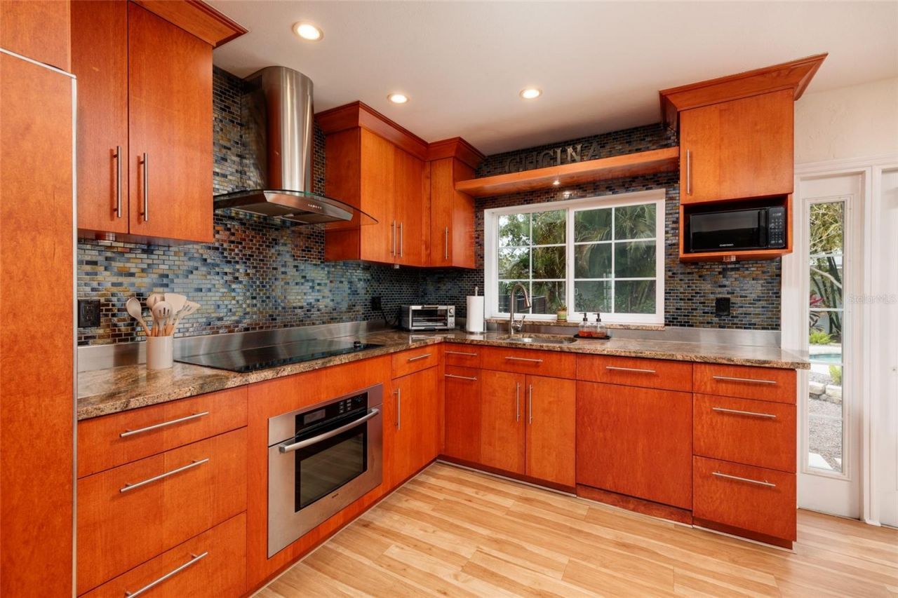 2209 Sunrise Drive Se, Saint Petersburg, FL 33705 Photo