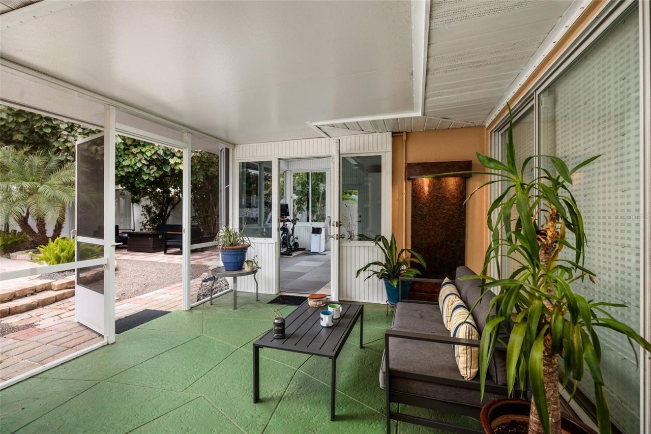 2209 Sunrise Drive Se, Saint Petersburg, FL 33705 Photo