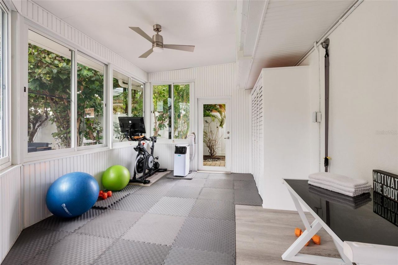 2209 Sunrise Drive Se, Saint Petersburg, FL 33705 Photo