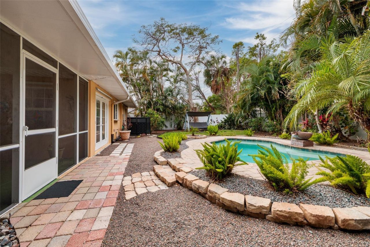 2209 Sunrise Drive Se, Saint Petersburg, FL 33705 Photo