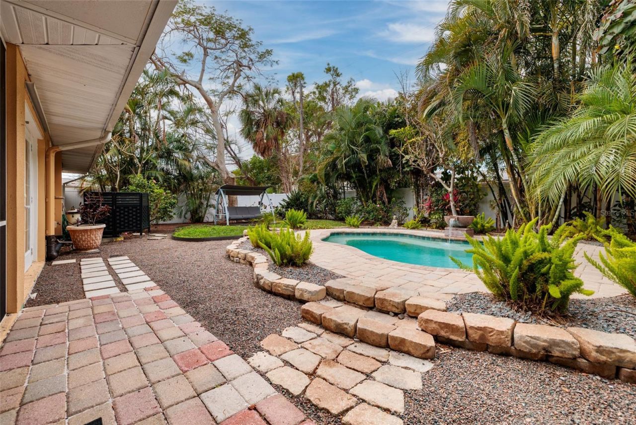 2209 Sunrise Drive Se, Saint Petersburg, FL 33705 Photo