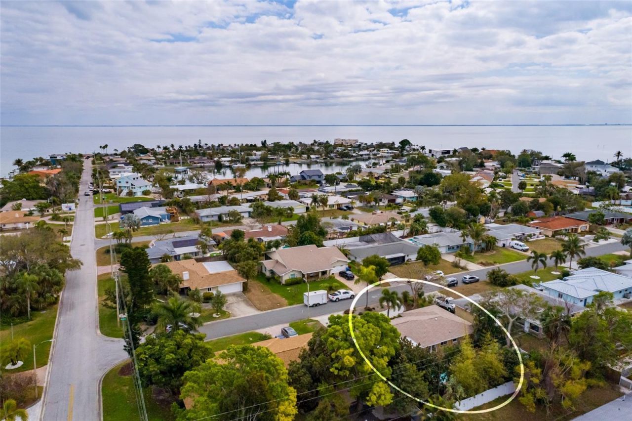 2209 Sunrise Drive Se, Saint Petersburg, FL 33705 Photo