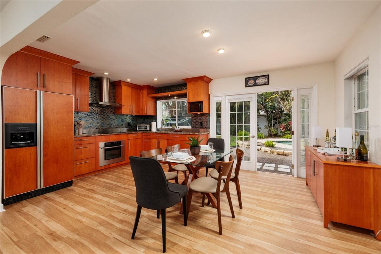 2209 Sunrise Drive Se, Saint Petersburg, FL 33705 Photo