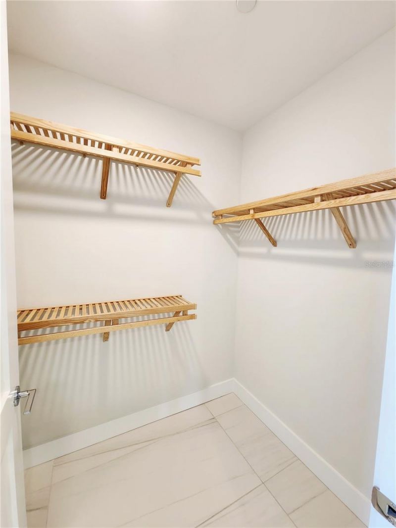 275 1st Avenue S, Unit 2307, Saint Petersburg, FL 33701 Photo