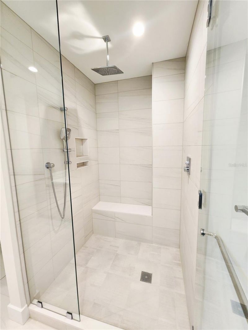 275 1st Avenue S, Unit 2307, Saint Petersburg, FL 33701 Photo