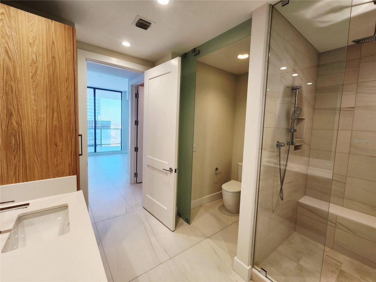 275 1st Avenue S, Unit 2307, Saint Petersburg, FL 33701 Photo