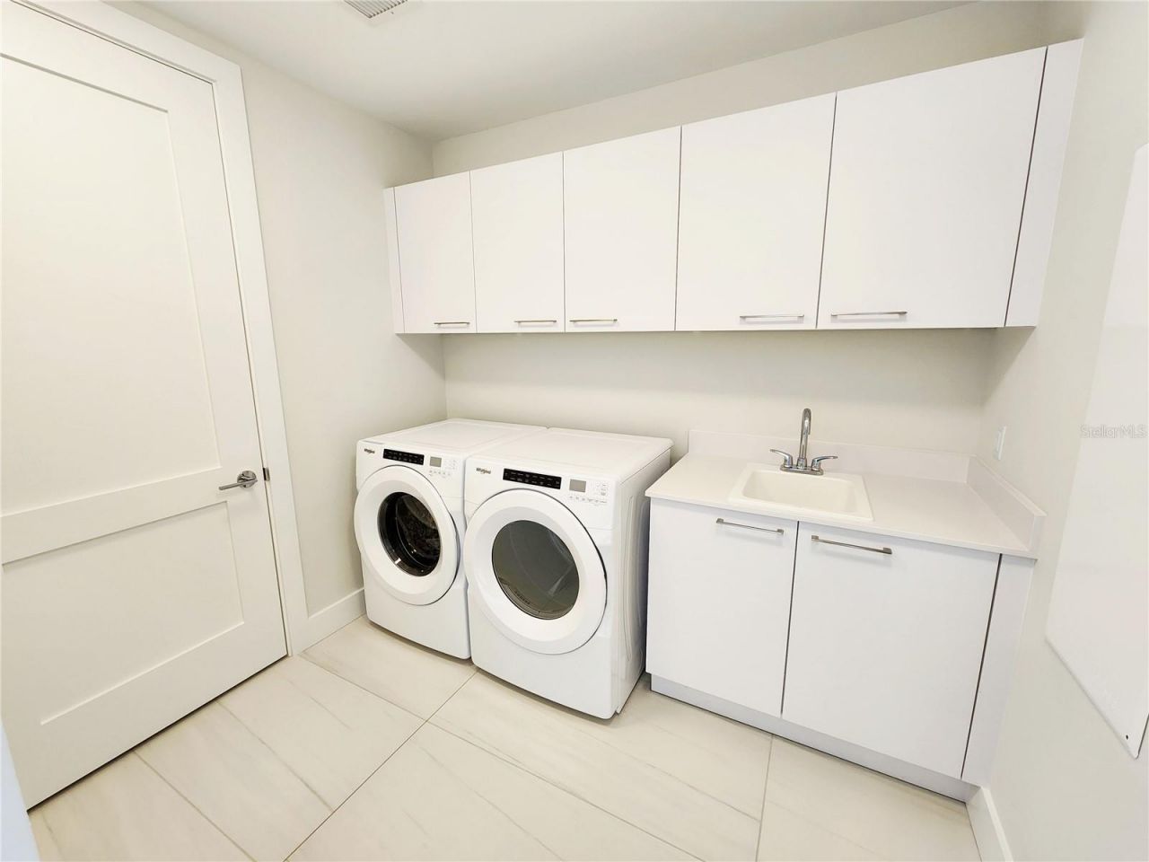 275 1st Avenue S, Unit 2307, Saint Petersburg, FL 33701 Photo