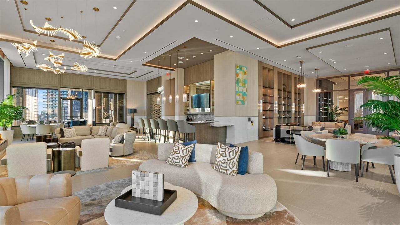 275 1st Avenue S, Unit 2307, Saint Petersburg, FL 33701 Photo