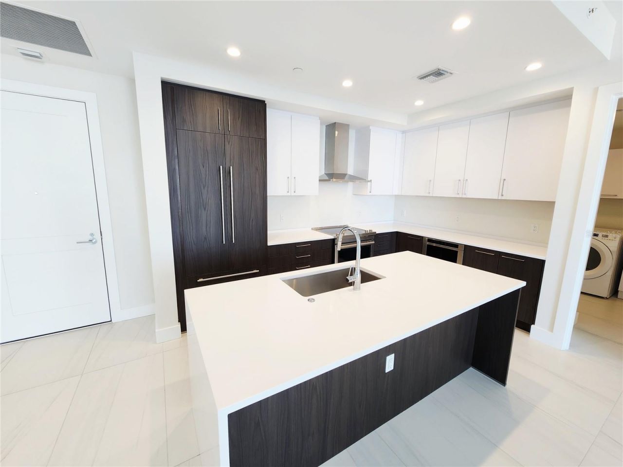 275 1st Avenue S, Unit 2307, Saint Petersburg, FL 33701 Photo