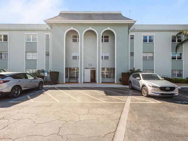 1706 BELLEAIR FOREST DRIVE , Unit 202, BELLEAIR, FL 33756