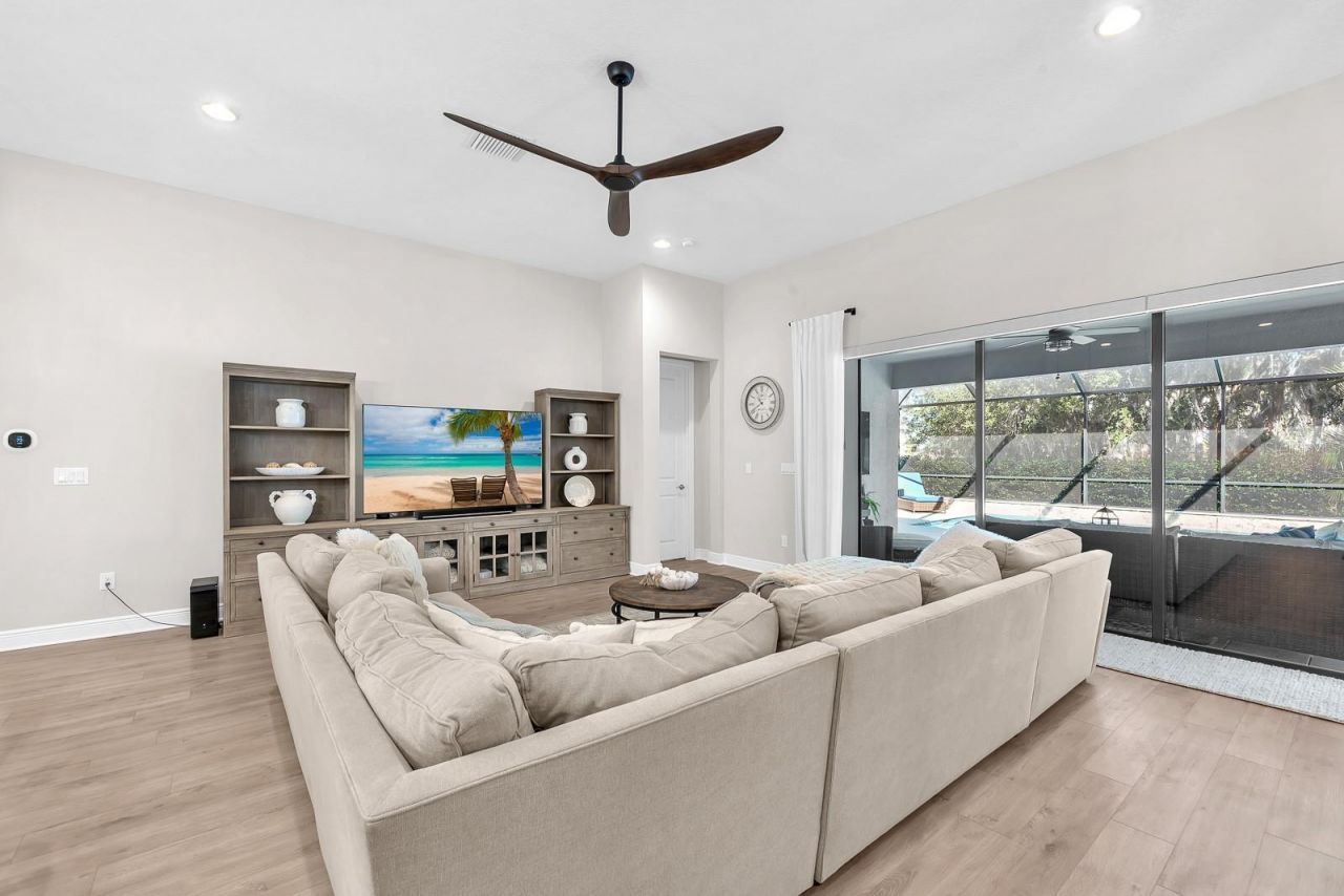 12928 Twin Bridges Drive , Riverview, FL 33579 Photo