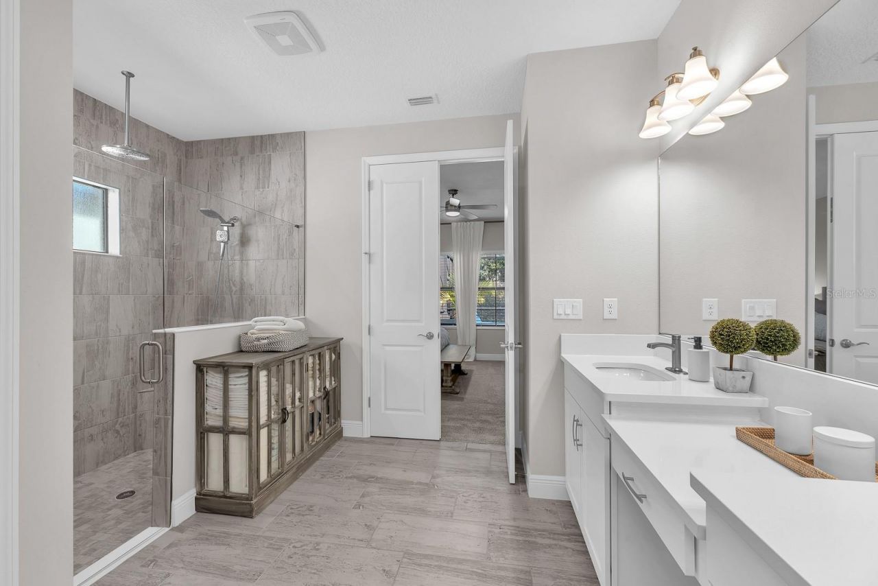 12928 Twin Bridges Drive , Riverview, FL 33579 Photo