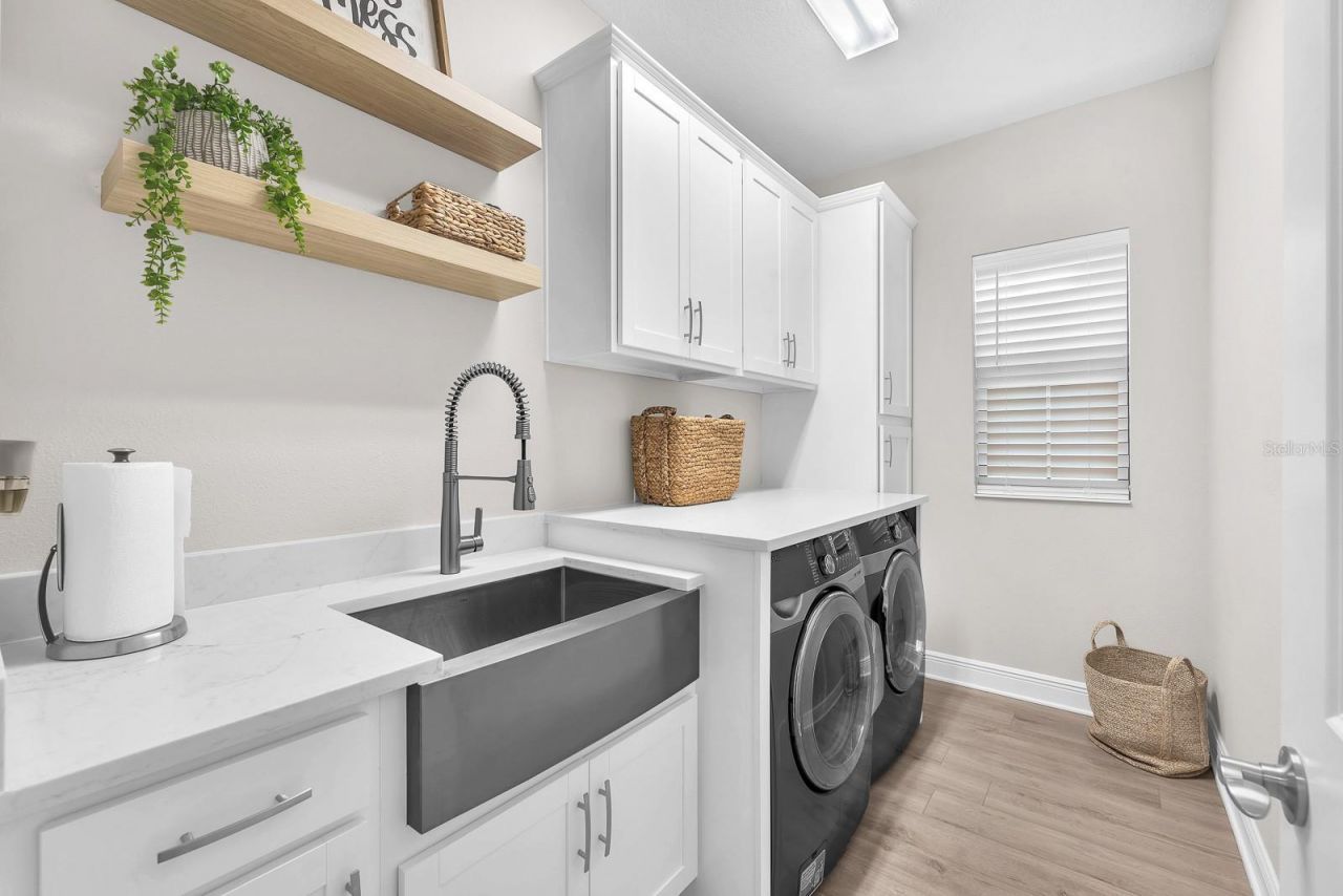 12928 Twin Bridges Drive , Riverview, FL 33579 Photo