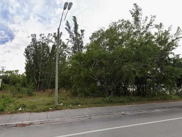 8826 LANTANA ROAD , LAKE WORTH, FL 33467