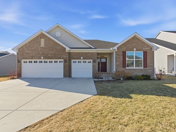2215 E 109th Place, Crown Point, IN 46307