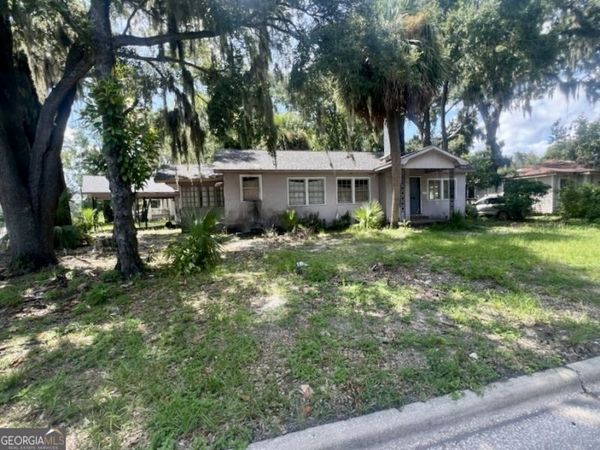1101 Pine Avenue, Brunswick, GA 31520