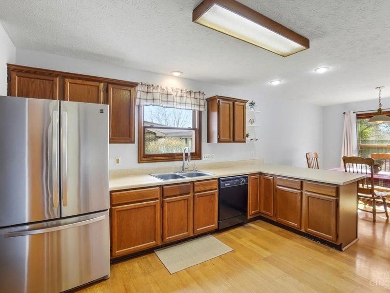 735 Preston Drive, Waynesville, OH 45068 Photo 11