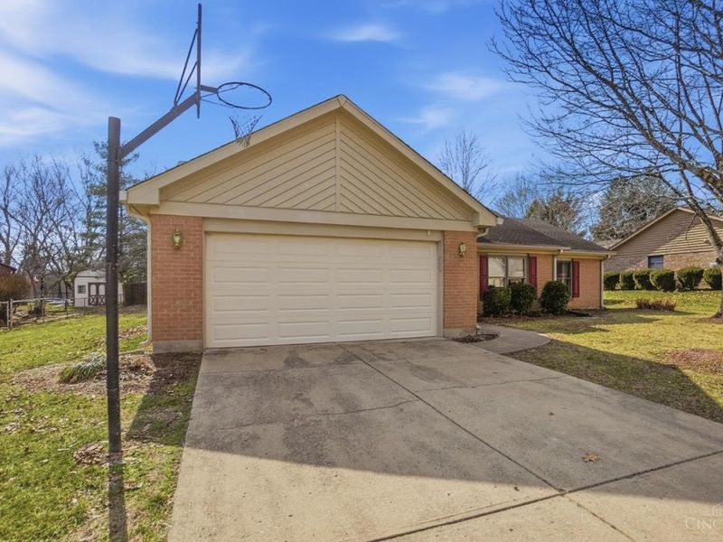 735 Preston Drive, Waynesville, OH 45068 Photo 4