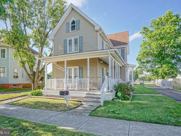 20 DICKINSON STREET, WOODSTOWN, NJ 08098