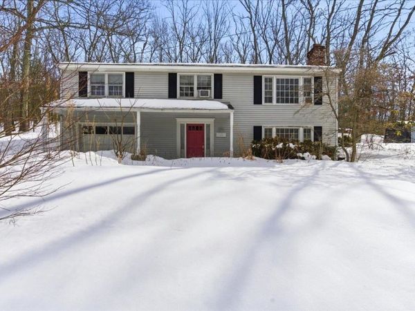 18 Douglas Street, Merrimack, NH 03054