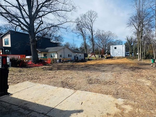 2429 Barry Street, Charlotte, NC 28205