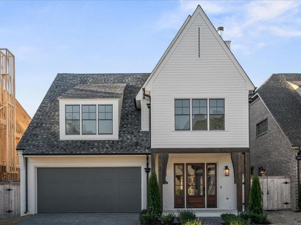 5037 HENRY HEIGHTS DR, Memphis, TN 38117