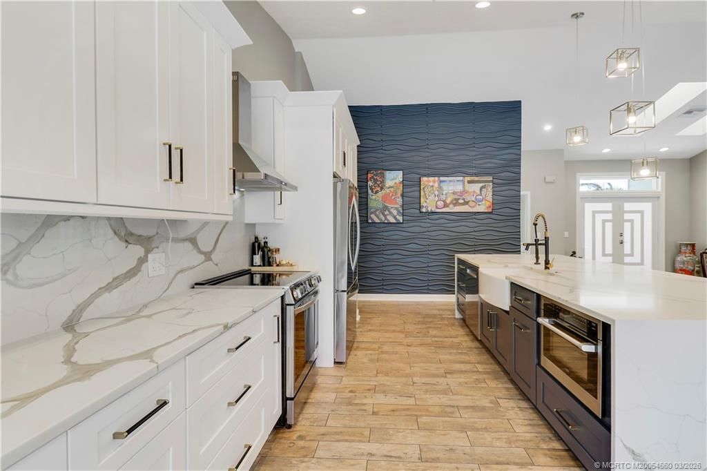 815 NE Stokes Terrace, Jensen Beach, FL 34957 Photo