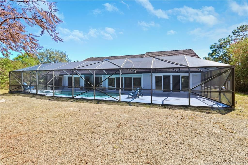 815 NE Stokes Terrace, Jensen Beach, FL 34957 Photo