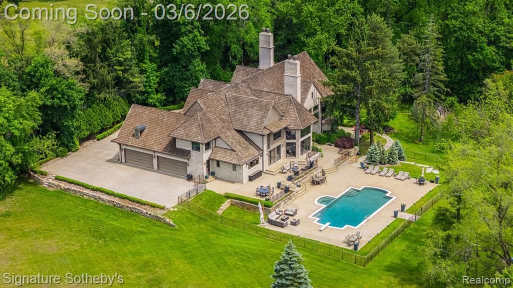 26377 Willowgreen Drive, Franklin Vlg, MI 48025 Main Photo