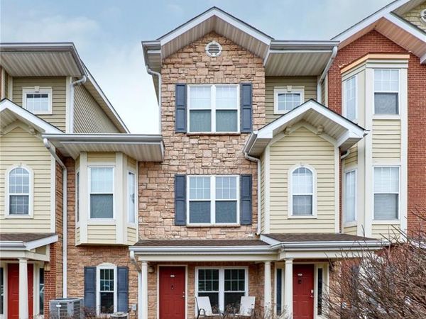 2612 McKnight Crossing Court , St Louis, MO 63124