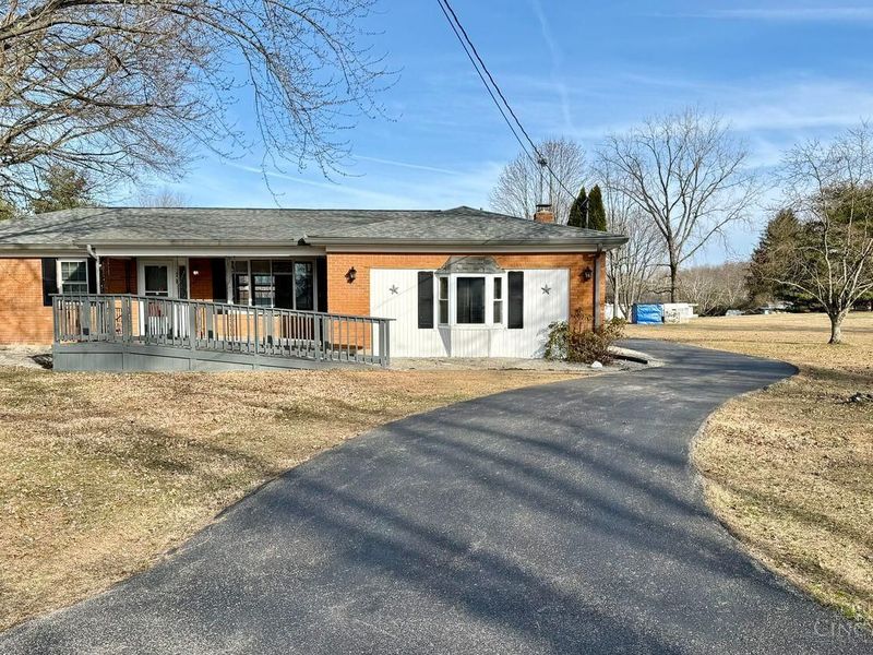 38 Dell Acres Drive, Georgetown, OH 45121 Photo 2