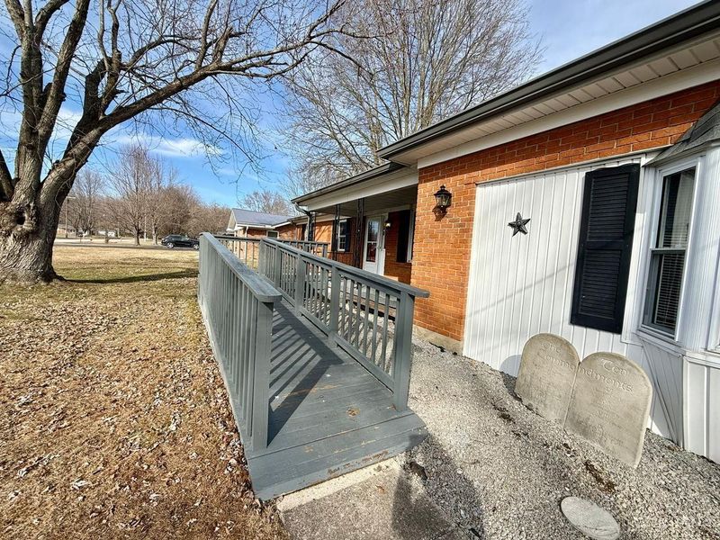 38 Dell Acres Drive, Georgetown, OH 45121 Photo 4