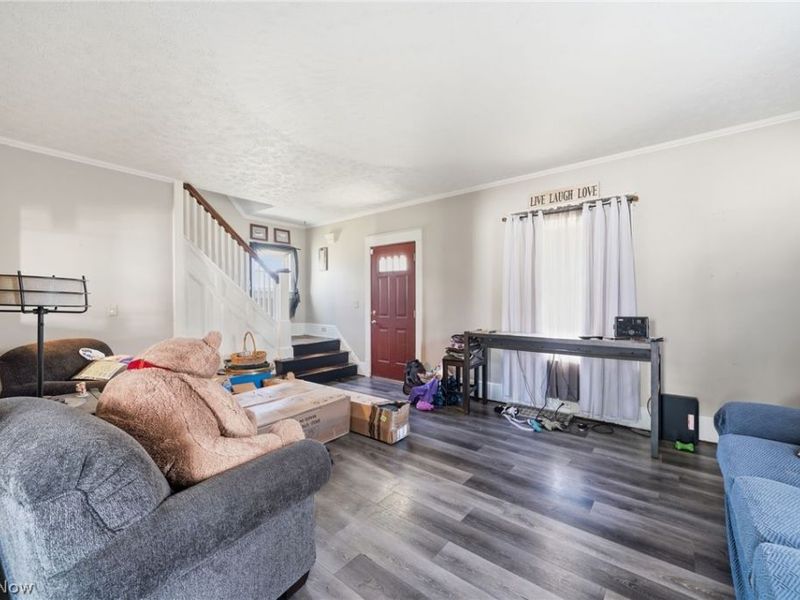 207 Harmon Avenue NE, Brewster, OH 44613 Photo 4