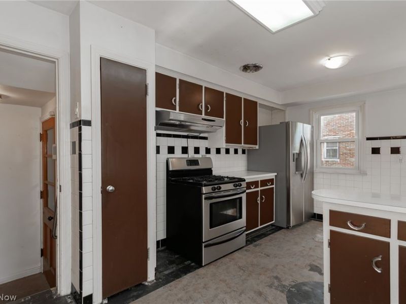 2078 Miami Road , Euclid, OH 44117 Photo 11