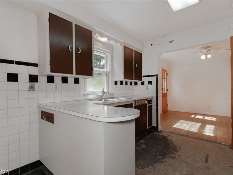 2078 Miami Road , Euclid, OH 44117 Photo 12