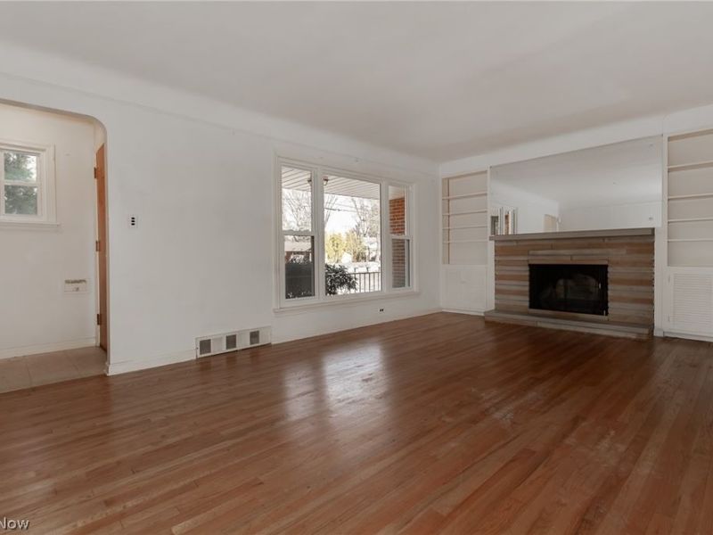 2078 Miami Road , Euclid, OH 44117 Photo 4