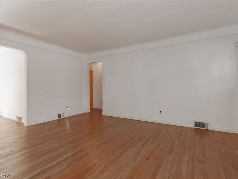 2078 Miami Road , Euclid, OH 44117 Photo 7