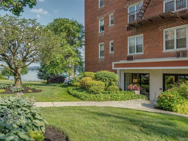 4 Salisbury Point , Unit 4A, Nyack, NY 10960