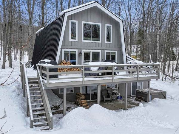 105 Winter Park Drive, Harbor Springs, MI 49740