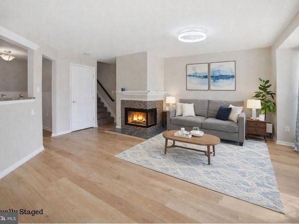 8310 BLUEBIRD WAY, Unit 3, LORTON, VA 22079