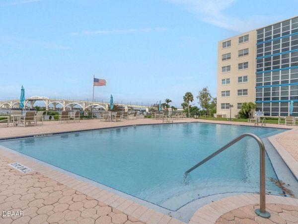 1224 S Peninsula Drive, Unit 621, Daytona Beach, FL 32118